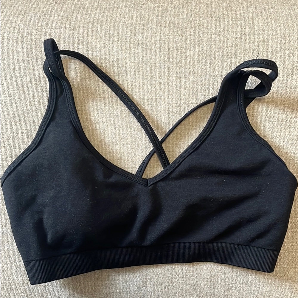 Alphalete sports bra